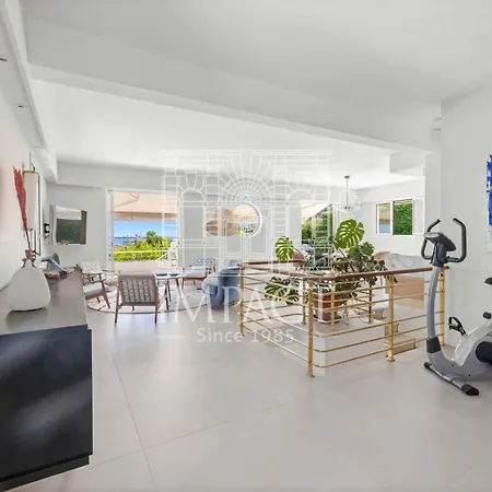Ref 2182 - Seasonal In Golfe-juan - 190 M *