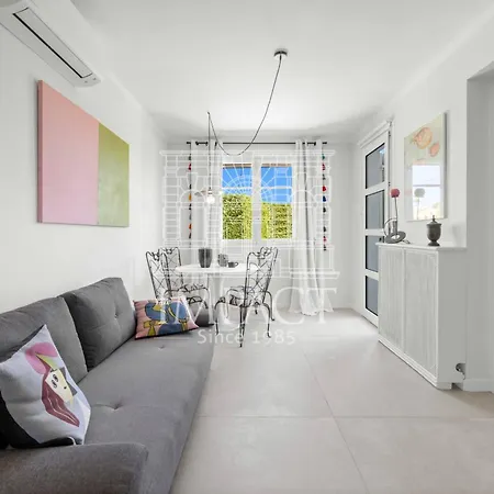 Villa Ref 2182 - Seasonal In Golfe-juan - 190 M